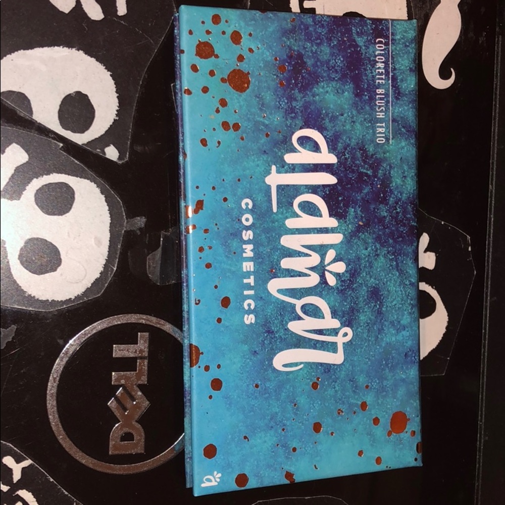 Alamal cosmetics blush trio